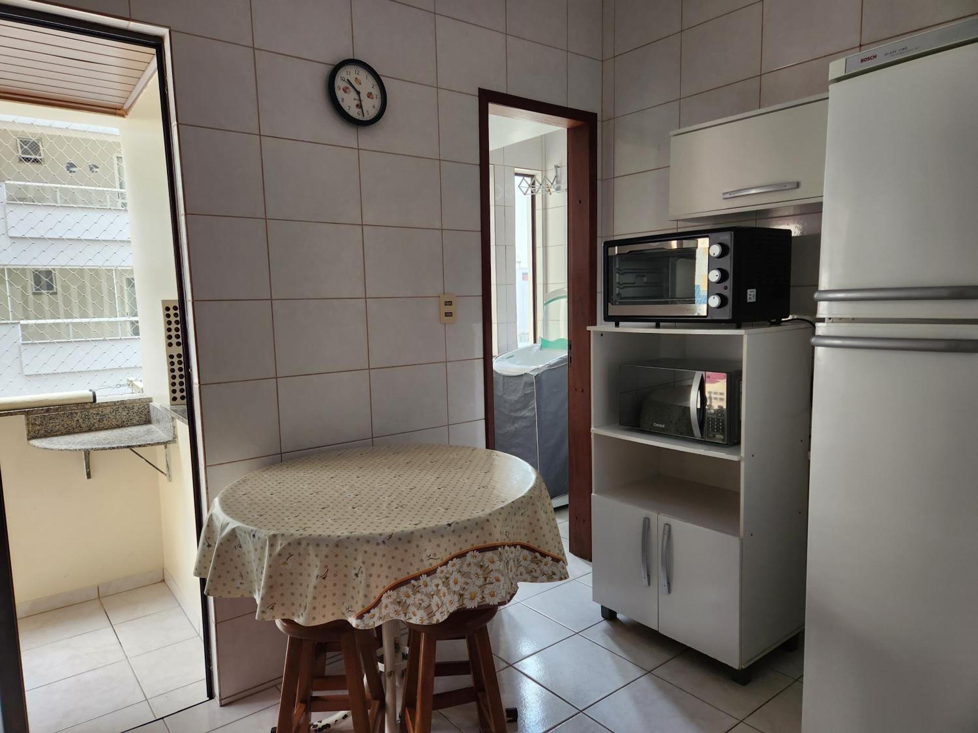 2 Quartos A 200mts Central, Garagem, Churrasqueira, Wi-fi 90 Mbps, Pet Friendly