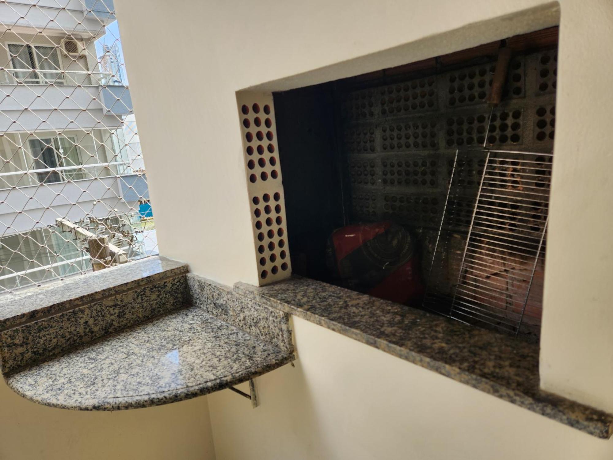 Apartamento 2 Quartos A 200mts Central, Garagem, Churrasqueira, Wi-fi 90 Mbps, Pet Friendly Balneário Camboriú
