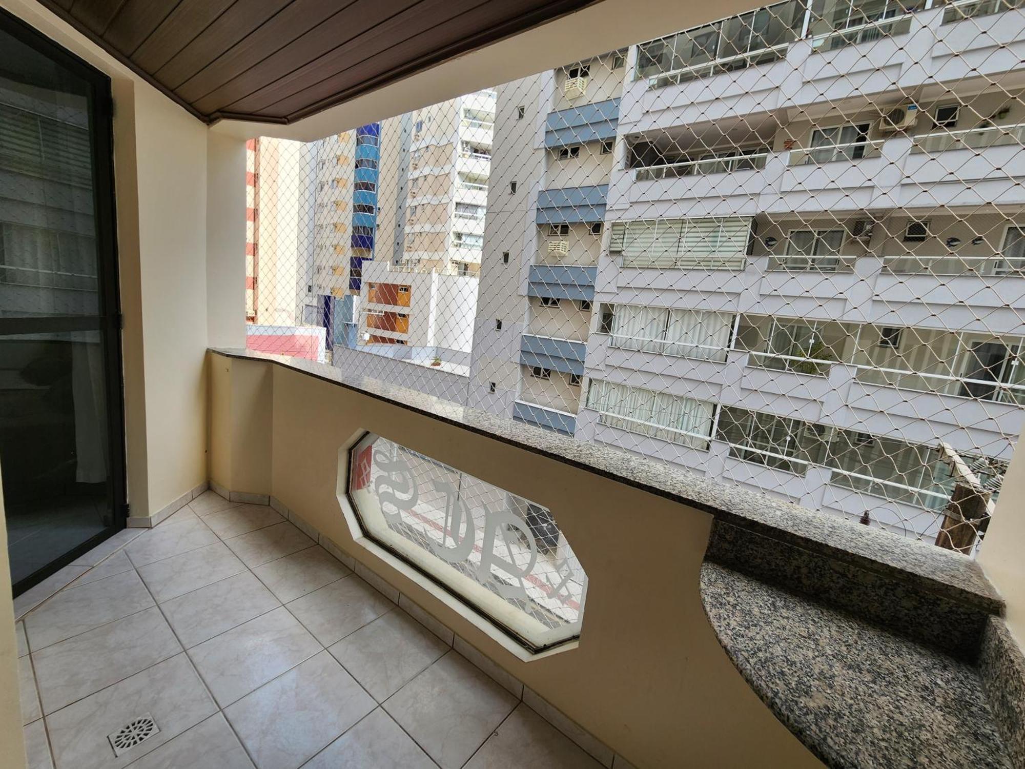 2 Quartos A 200mts Central, Garagem, Churrasqueira, Wi-fi 90 Mbps, Pet Friendly * Balneário Camboriú
