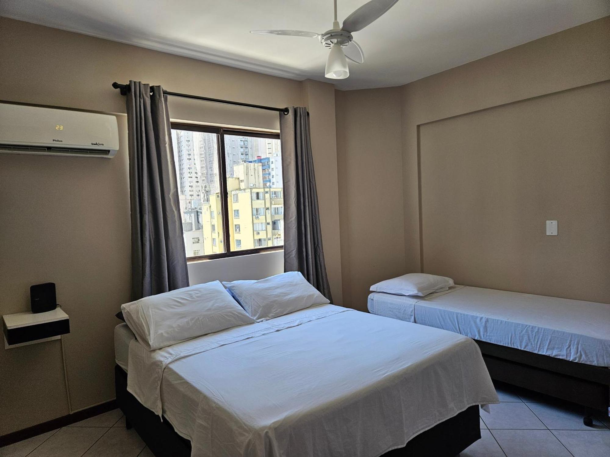 Apartamento 2 Quartos A 200mts Central, Garagem, Churrasqueira, Wi-fi 90 Mbps, Pet Friendly Balneário Camboriú