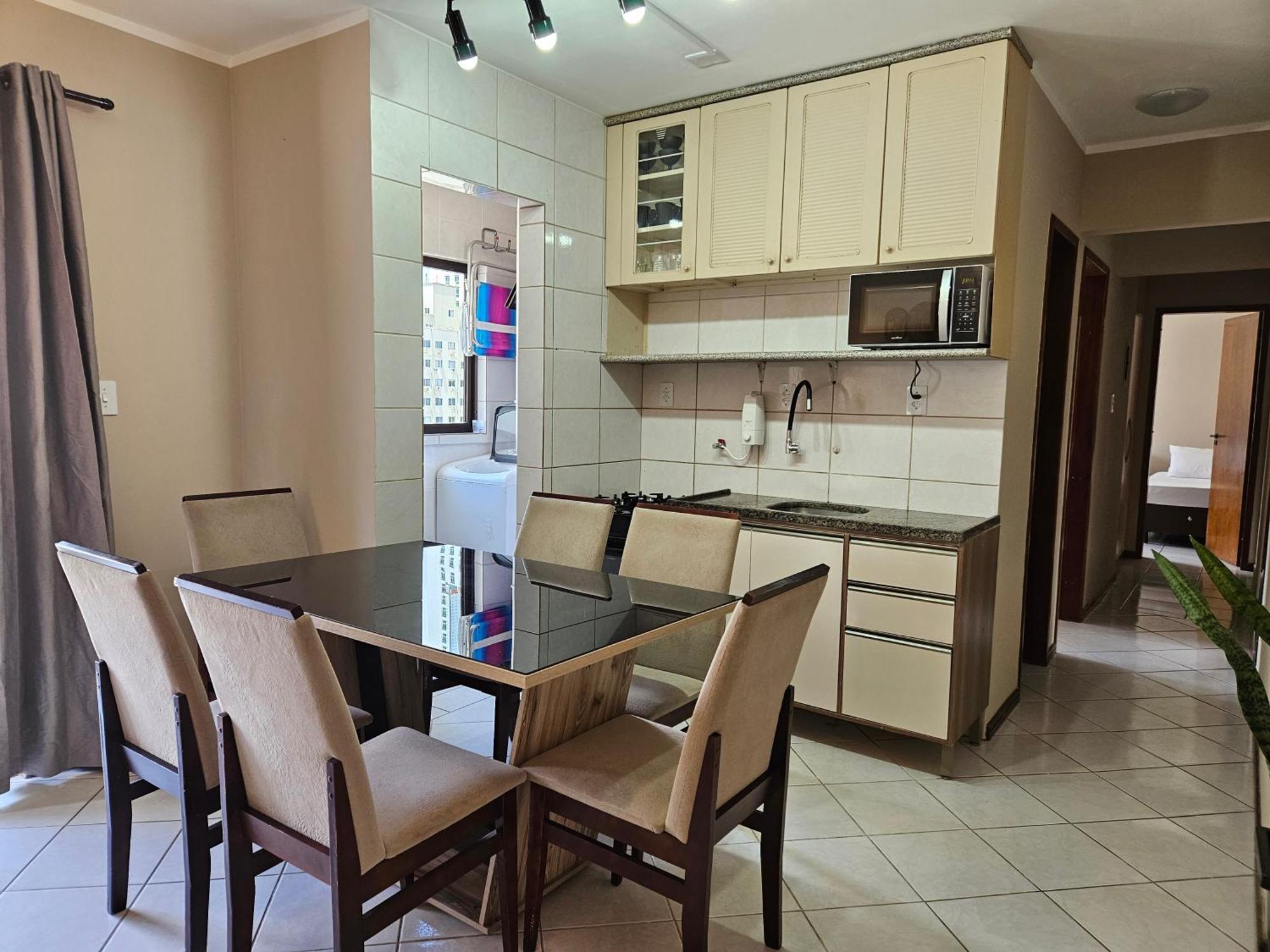 2 Quartos A 200mts Central, Garagem, Churrasqueira, Wi-fi 90 Mbps, Pet Friendly Apartamento Balneário Camboriú