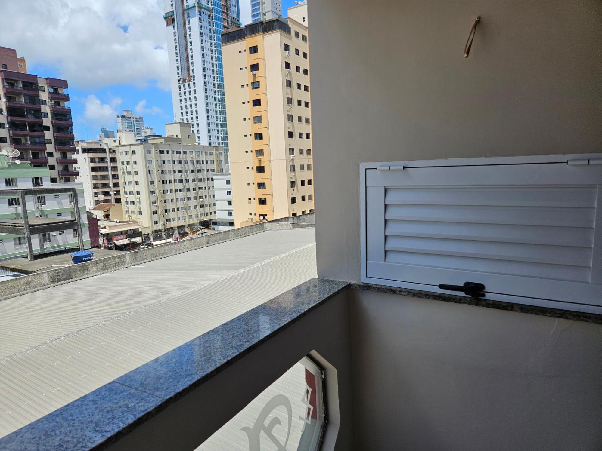 Apartamento 2 Quartos A 200mts Central, Garagem, Churrasqueira, Wi-fi 90 Mbps, Pet Friendly Balneário Camboriú